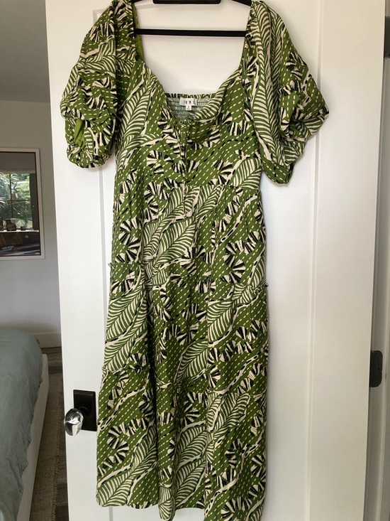 THML Dresses & Skirts - THML Olive Green Leaf-Print Midi Dress